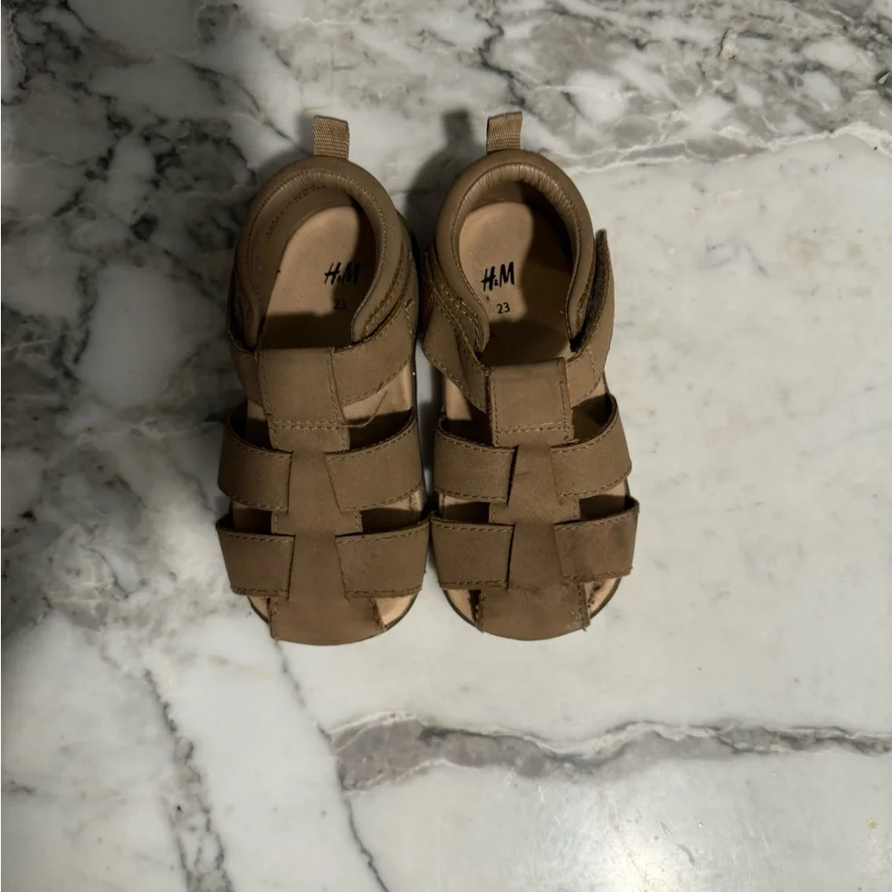 $12 ADD ON H&M boys sandals Fisherman Toddler 7c Zara native salt water crocs‎